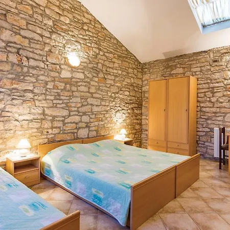 Vidulinka Guest house *